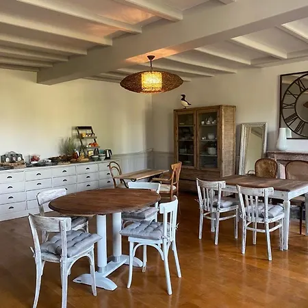 Casa de hóspedes Des Lunes