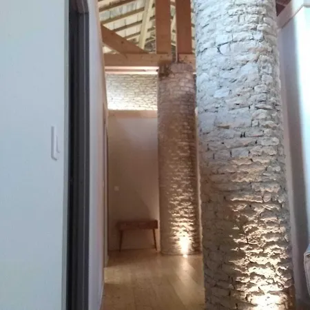 Des Lunes Casa de hóspedes Aumagne